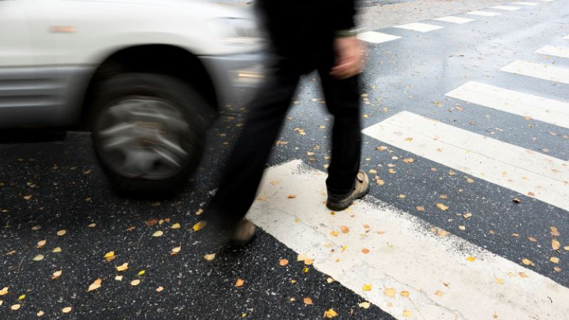 Възрастен шофьор блъсна двама пешеходци в Стара Загора